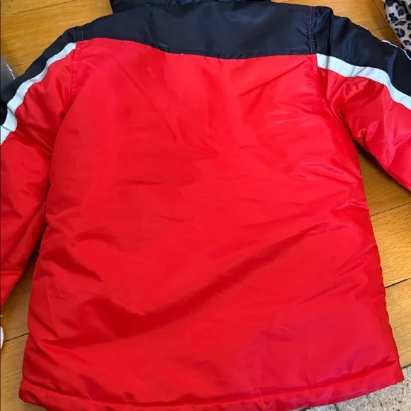 Disney Pixar Lightning McQueen hooded puffer jacket Size 5/6 - Picture 10 of 10